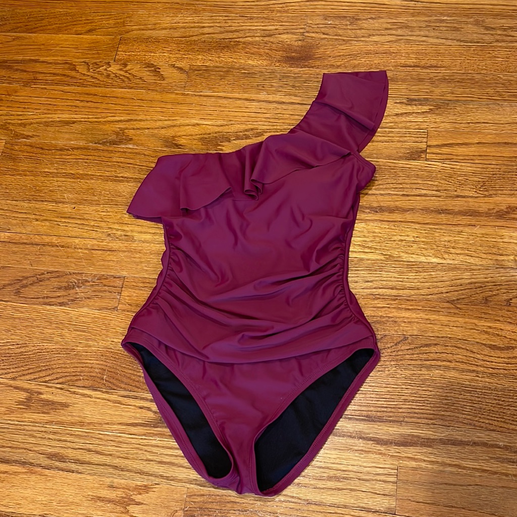 Nwt Hilor Burgundy Off Shoulder Ruffle One Piece Swim Suit